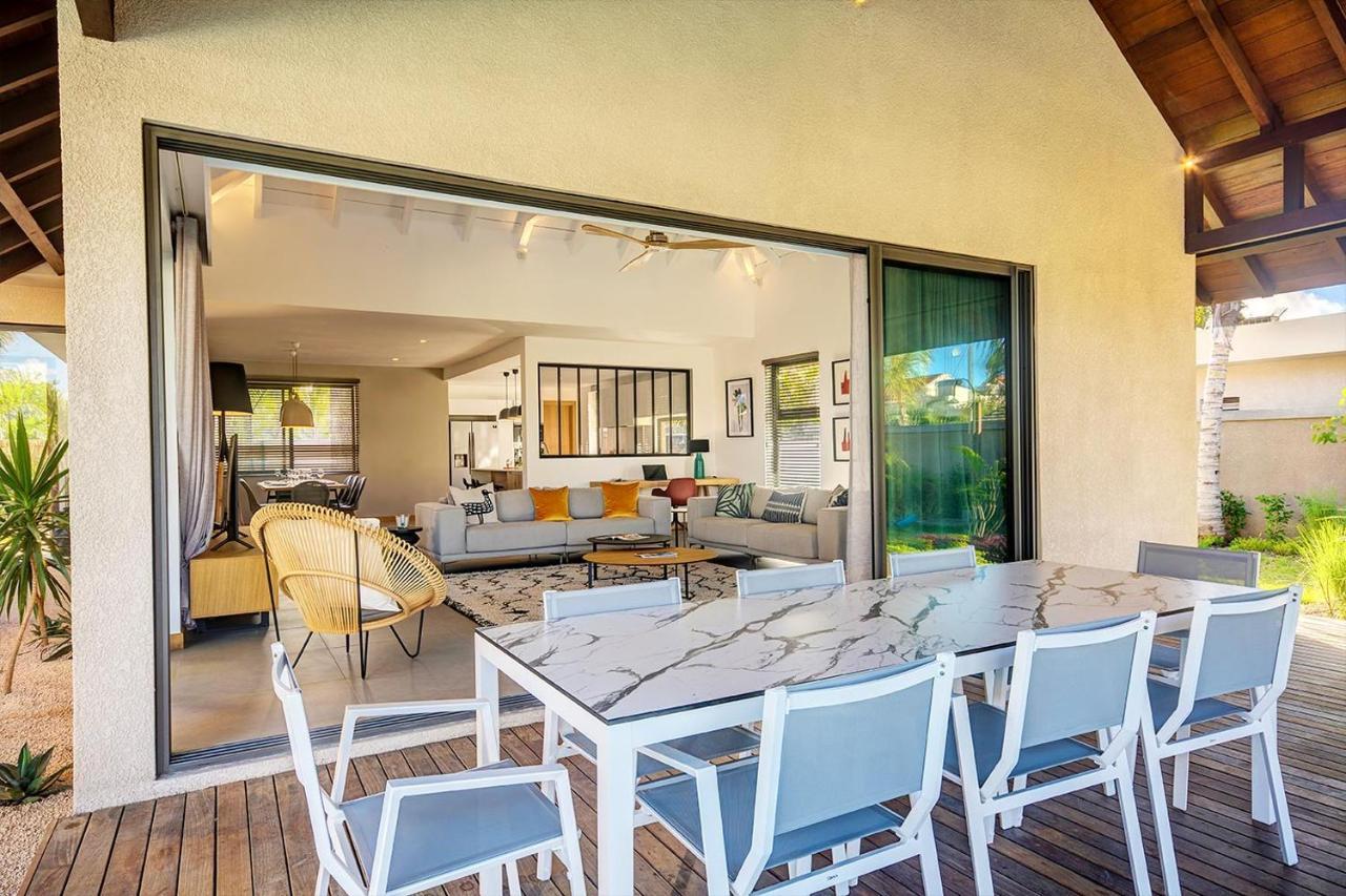 Mythic Suites & Villas By Mj Holidays Grand Gaube Bagian luar foto